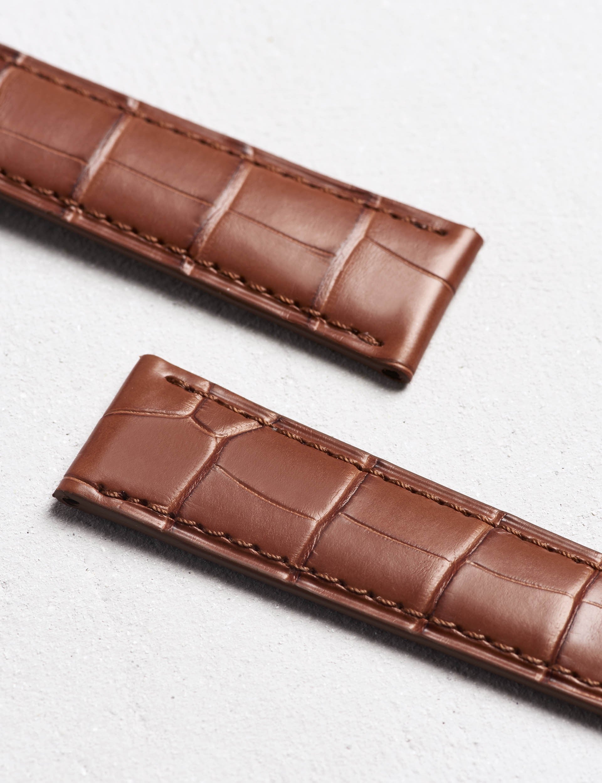 Bracelet Camille Fournet Alligator mat écailles carrées gold